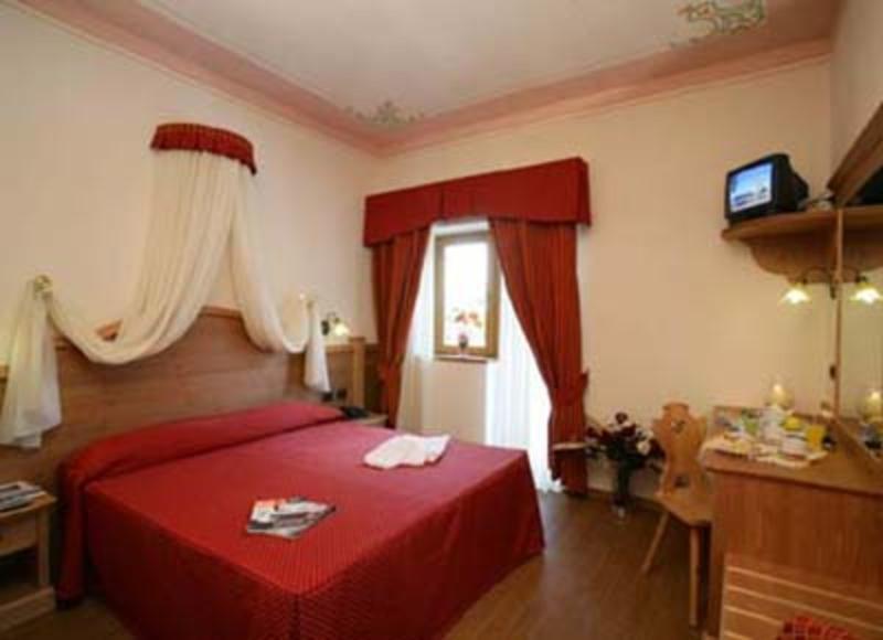 Hotel Fai 파이델라파가넬라 외부 사진